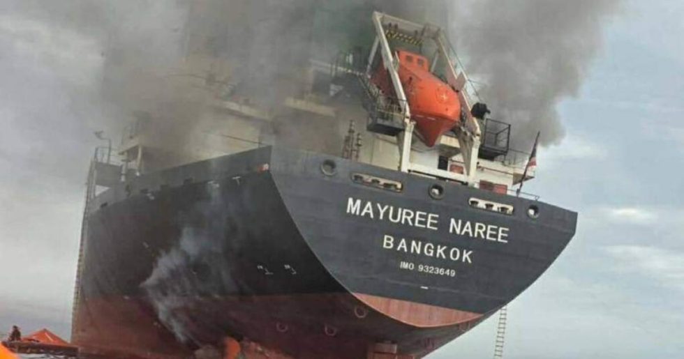 Αυτοπαγιδεύτηκε στα Στενά ο Τραμπ